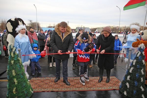 Новогодним подарком открылись новые объекты в Лиде, Болбасово и Минске